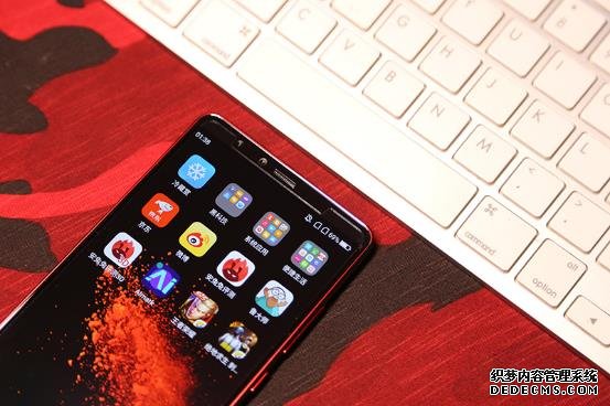 360手机N7 Pro珊瑚红评测和平精英PC端辅助：AI智能四摄 高帧率吃鸡神器