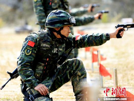 和平精英PC辅助打造现实“和平精英” 武警“魔鬼周”跨区域挑战极限