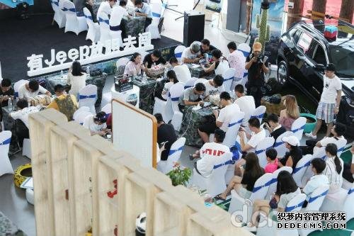 《和平精英》打野偶和平精英辅助遇Jeep，带我进决赛圈!