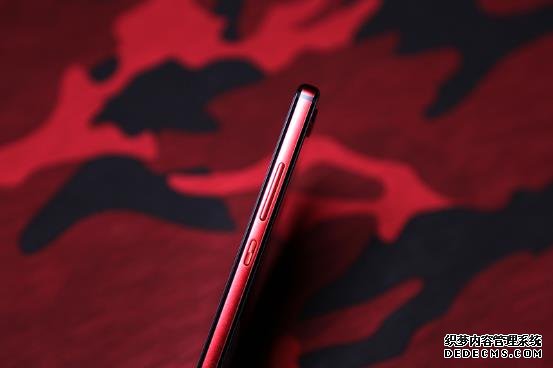 360手机N7 Pro珊瑚红评测和平精英PC端辅助：AI智能四摄 高帧率吃鸡神器